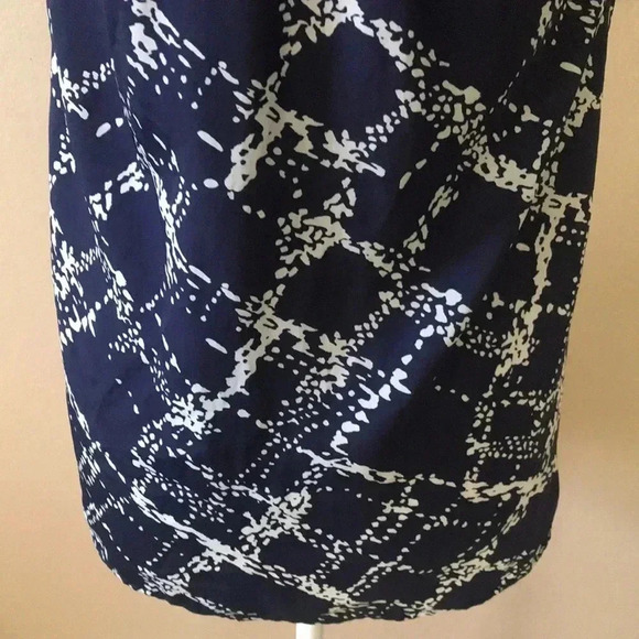 XXI Navy Blue and White Racer Back Square Hem Top-Size S/P - Picture 6 of 11